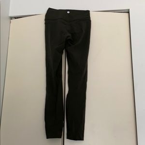 Hunter green lulu crops